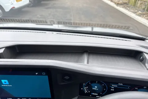 YS25JXN Volkswagen Transporter 2.0 TDI 150 Commerce Pro Van Auto Thumbnail #33