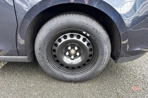 CX26JZE Volkswagen Id. Buzz Cargo Pro 79kWh Commerce Panel Van 5dr Electric Auto (286 ps) Thumbnail #11