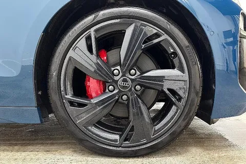 KR74MZT Audi A6 E-Tron Avant Avant Edition 1 e-tron performance  270,00 kW Thumbnail #4