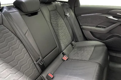 KR74FYZ Audi A6 E-Tron Avant Avant Edition 1 e-tron performance 270,00 kW Thumbnail #10