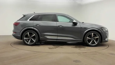 3 of 10 for Audi e-tron S S 370,00 kW