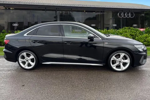 DA22CNN Audi A3 S line 35 TDI  150 PS S tronic Thumbnail #4