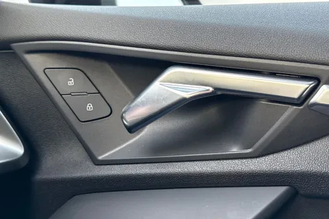 DA22CNN Audi A3 S line 35 TDI  150 PS S tronic Thumbnail #22