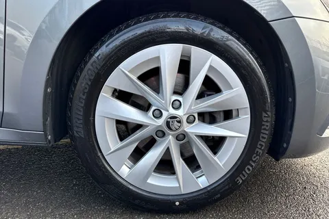 CY73FEF Škoda Octavia 1.4 TSI iV 13kWh SE L DSG Euro 6 (s/s) 5dr Thumbnail #24