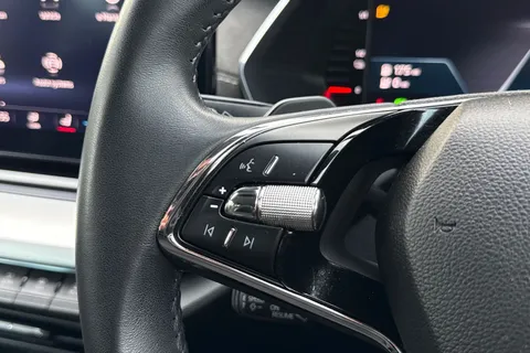 CY73FEF Škoda Octavia 1.4 TSI iV 13kWh SE L DSG Euro 6 (s/s) 5dr Thumbnail #36