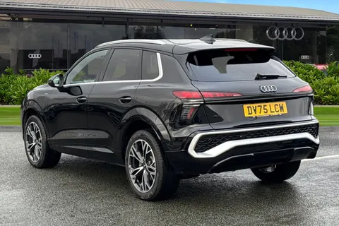 DV75LCW Audi Q3 SUV S line e-hybrid  272 PS S tronic Thumbnail #3