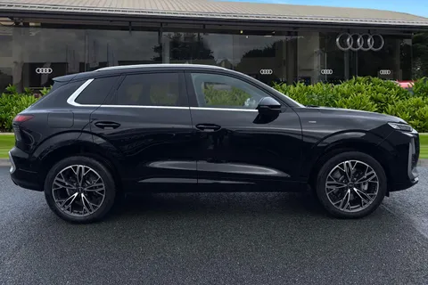 DV75LCW Audi Q3 SUV S line e-hybrid  272 PS S tronic Thumbnail #4