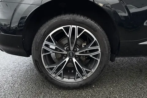 DV75LCW Audi Q3 SUV S line e-hybrid  272 PS S tronic Thumbnail #11