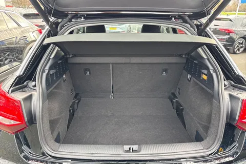 DA21WTF Audi Q2 1.0 TFSI 30 Technik Euro 6 (s/s) 5dr Thumbnail #6