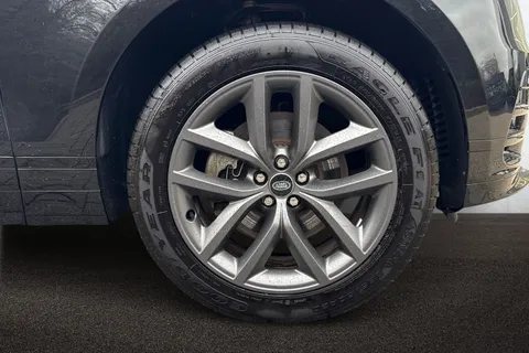 KT24WLJ Land Rover Range Rover Velar 2.0 D200 Dynamic SE 5dr Thumbnail #10