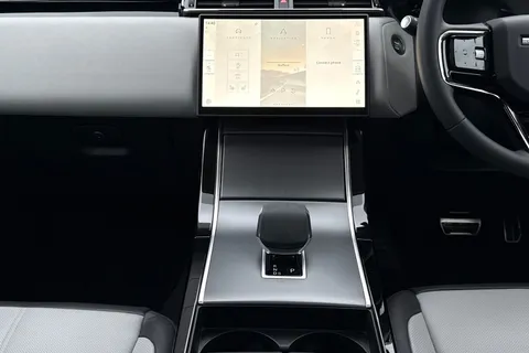 KT24WLJ Land Rover Range Rover Velar 2.0 D200 Dynamic SE 5dr Thumbnail #16