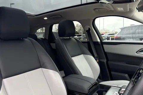 KT24WLJ Land Rover Range Rover Velar 2.0 D200 Dynamic SE 5dr Thumbnail #23