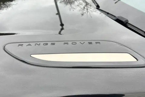 KT24WLJ Land Rover Range Rover Velar 2.0 D200 Dynamic SE 5dr Thumbnail #30