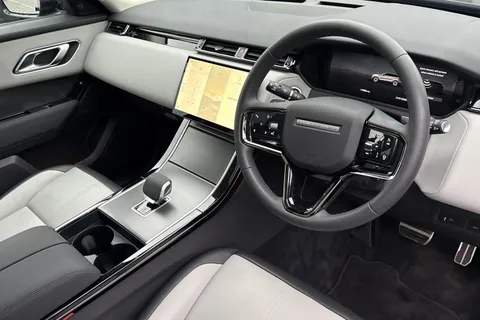 KT24WLJ Land Rover Range Rover Velar 2.0 D200 Dynamic SE 5dr Thumbnail #34