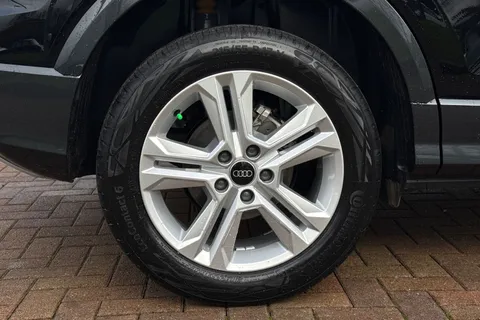 9 of 65 for Audi Q2 1.0 TFSI 30 Sport Euro 6 (s/s) 5dr