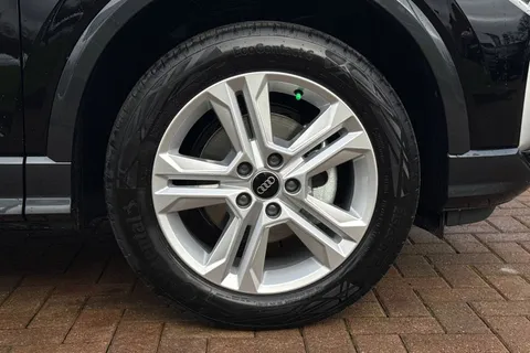 10 of 65 for Audi Q2 1.0 TFSI 30 Sport Euro 6 (s/s) 5dr