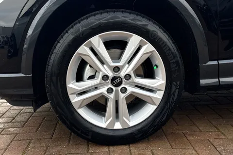 11 of 65 for Audi Q2 1.0 TFSI 30 Sport Euro 6 (s/s) 5dr