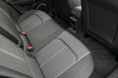 39 of 65 for Audi Q2 1.0 TFSI 30 Sport Euro 6 (s/s) 5dr