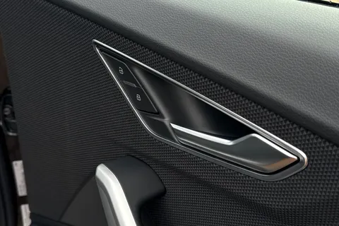 42 of 65 for Audi Q2 1.0 TFSI 30 Sport Euro 6 (s/s) 5dr