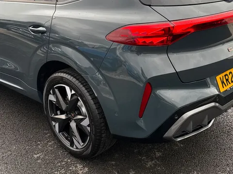 KR25FRF CUPRA Terramar 1.5 eHybrid 204 V2 5dr DSG Thumbnail #16