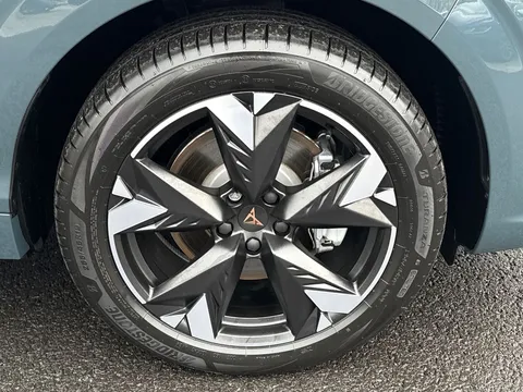 KR25FRF CUPRA Terramar 1.5 eHybrid 204 V2 5dr DSG Thumbnail #24