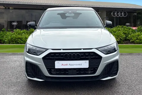 DE25KWT Audi A1 Black Edition 30 TFSI  116 PS 6-speed Thumbnail #6