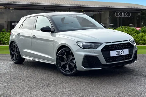 Audi A1 1.0 TFSI 30 Black Edition Sportback Euro 6 (s/s) 5dr Thumbnail #2