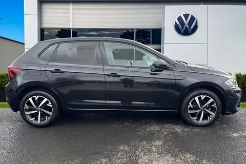 GL75FLH Volkswagen Polo 1.0 TSI Match 5dr Thumbnail #4