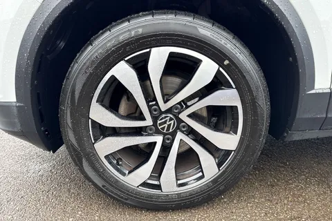 CU71LWM Volkswagen T-Roc 1.5 TSI EVO Active 5dr Thumbnail #13