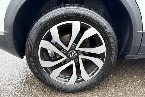 CU71LWM Volkswagen T-Roc 1.5 TSI EVO Active 5dr Thumbnail #14
