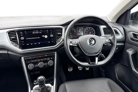 CU71LWM Volkswagen T-Roc 1.5 TSI EVO Active 5dr Thumbnail #19