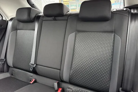 CU71LWM Volkswagen T-Roc 1.5 TSI EVO Active 5dr Thumbnail #20