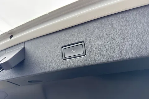 CU71LWM Volkswagen T-Roc 1.5 TSI EVO Active 5dr Thumbnail #28