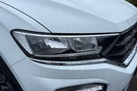 CU71LWM Volkswagen T-Roc 1.5 TSI EVO Active 5dr Thumbnail #32