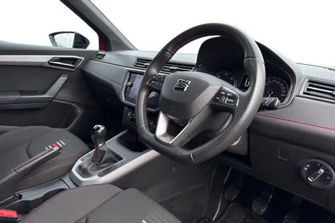 DK19YWT SEAT Arona 1.6 TDI FR Euro 6 (s/s) 5dr Thumbnail #14