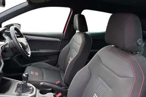 DK19YWT SEAT Arona 1.6 TDI FR Euro 6 (s/s) 5dr Thumbnail #16