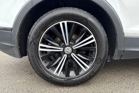 PE67WOD Volkswagen Tiguan 1.4 TSI SE Euro 6 (s/s) 5dr Thumbnail #10