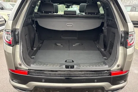 11 of 50 for Land Rover Discovery Sport 2.0 D200 R-Dynamic HSE 5dr