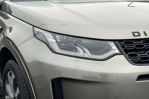 18 of 50 for Land Rover Discovery Sport 2.0 D200 R-Dynamic HSE 5dr