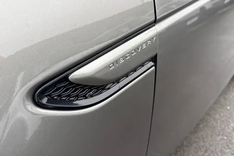 29 of 50 for Land Rover Discovery Sport 2.0 D200 R-Dynamic HSE 5dr