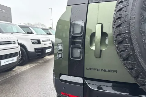 DP75UWN Land Rover Defender 90 3.0 D250 90 S 3dr Thumbnail #27