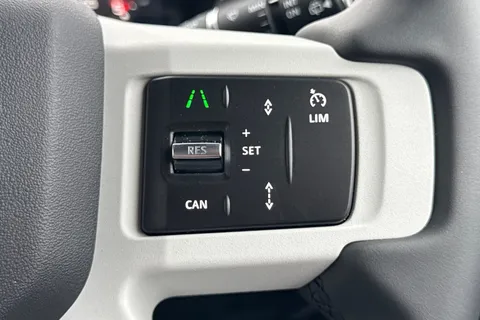 DP75UWN Land Rover Defender 90 3.0 D250 90 S 3dr Thumbnail #34