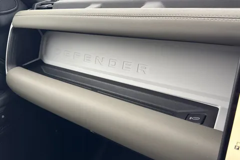 DP75UWN Land Rover Defender 90 3.0 D250 90 S 3dr Thumbnail #49