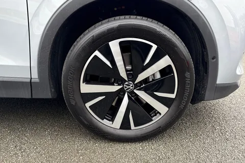 KV25NYG Volkswagen Tiguan 1.5 TSI eHybrid Elegance 5dr DSG | Area View Camera | Adaptive Cruise Contr Thumbnail #10