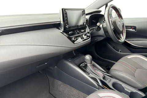 DG21KUD Toyota Corolla 1.8 VVT-h GR SPORT CVT Euro 6 (s/s) 5dr Thumbnail #16