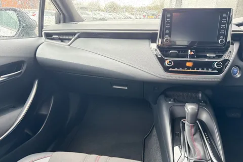 DG21KUD Toyota Corolla 1.8 VVT-h GR SPORT CVT Euro 6 (s/s) 5dr Thumbnail #21