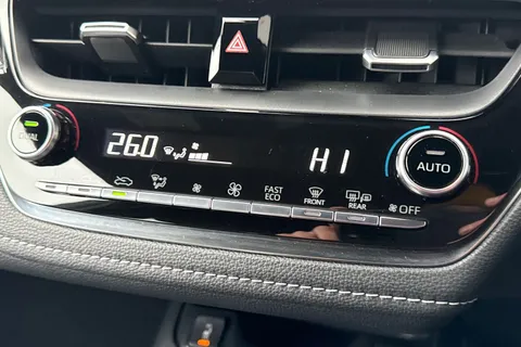 DG21KUD Toyota Corolla 1.8 VVT-h GR SPORT CVT Euro 6 (s/s) 5dr Thumbnail #23