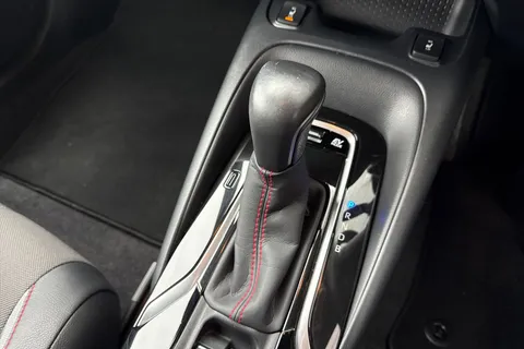 DG21KUD Toyota Corolla 1.8 VVT-h GR SPORT CVT Euro 6 (s/s) 5dr Thumbnail #24