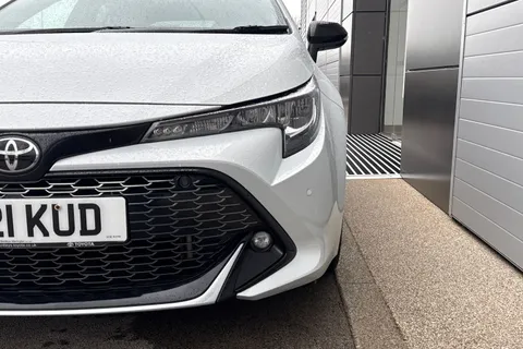 DG21KUD Toyota Corolla 1.8 VVT-h GR SPORT CVT Euro 6 (s/s) 5dr Thumbnail #29