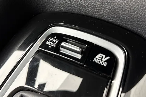 DG21KUD Toyota Corolla 1.8 VVT-h GR SPORT CVT Euro 6 (s/s) 5dr Thumbnail #55